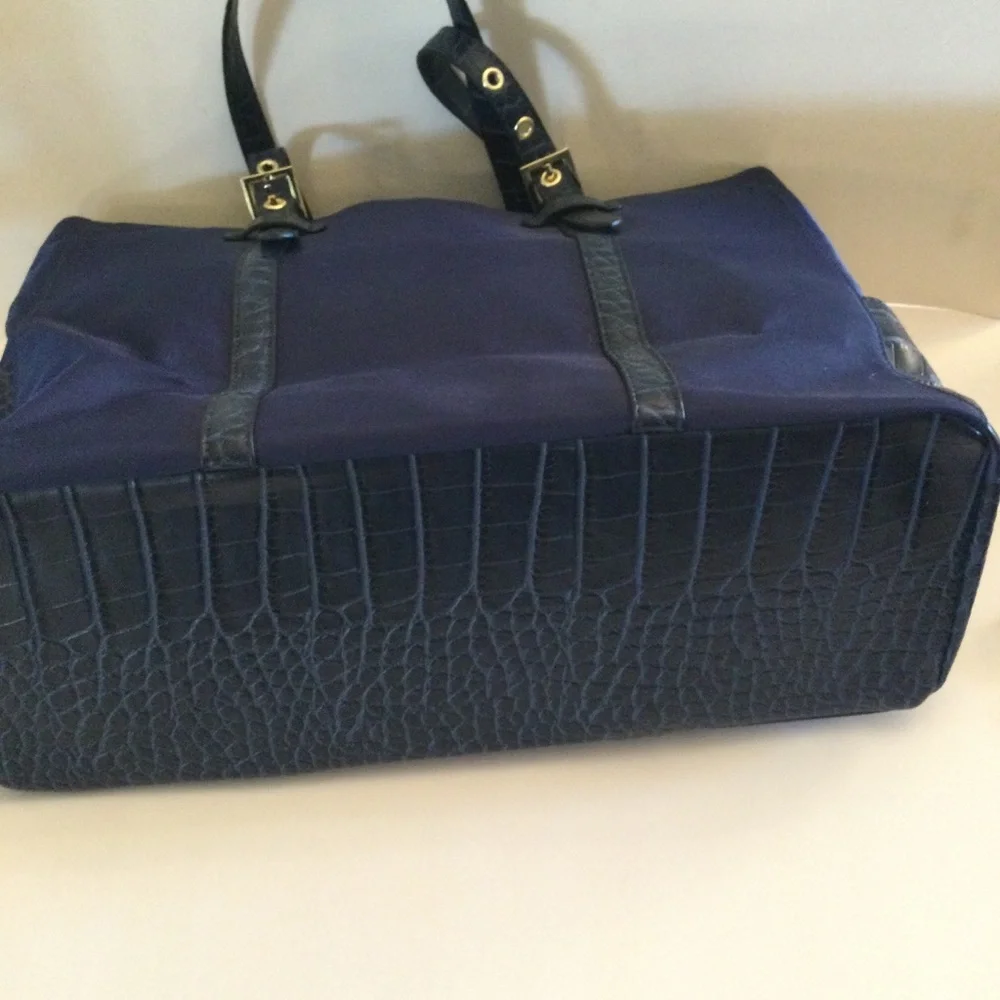 Tutilo New York Navy Blue Briefcase Tote Laptop Bag With IPad Seperate Bag Nice